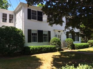 311 Merrimac St, Newburyport, MA 01950