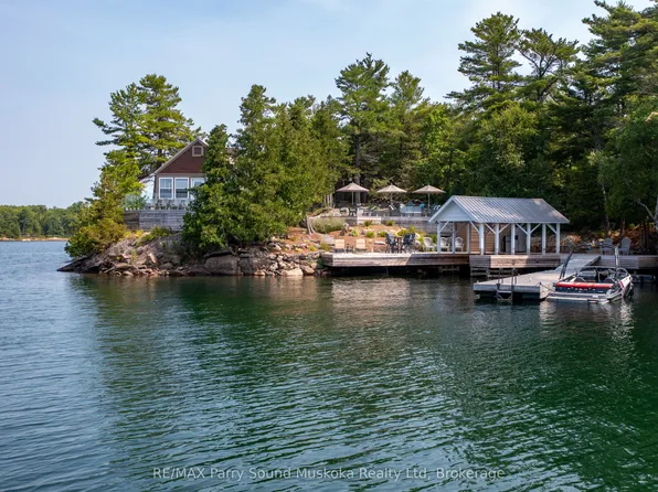 2 A258 Is #The, The Archipelago, ON P0G 1G0