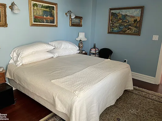 Rented by Brown Harris Stevens | media 30