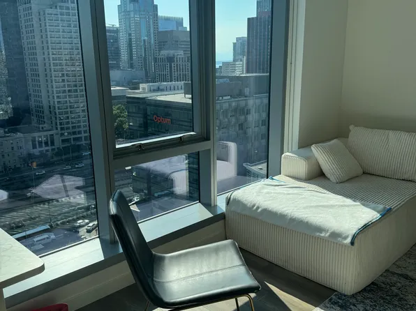 800 Columbia St #1802, Seattle, WA 98104