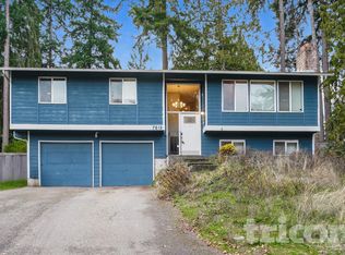 7213 Rhododendron Pl NW, Bremerton, WA 98311