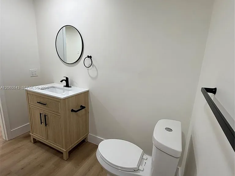 708 SW 7th Ave #1 — Photo 14