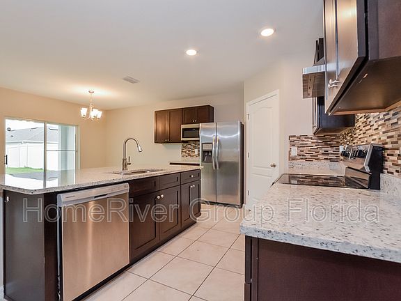 5th image of 4182 Looking Glass Pl