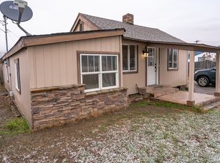 321 1st St SW, Rock Island, WA 98850