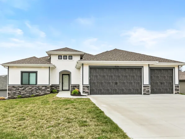1524 Abercorn Dr, Council Bluffs, IA 51503