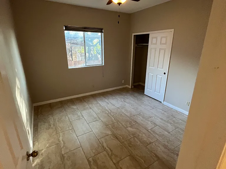 6303 Santee — Photo 22
