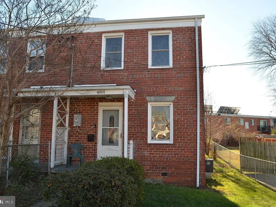 4801 Bass Pl SE