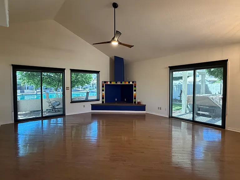 8977 W Lisbon Ln — Photo 5