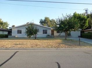 195 W Holly St, Rialto, CA 92376