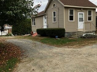 609 Reservoir Rd #1, Lunenburg, MA 01462