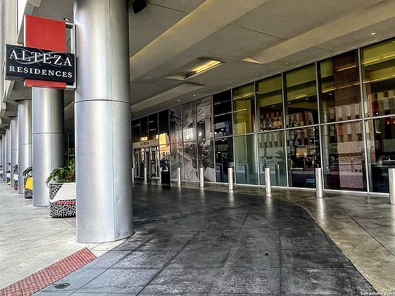 3rd image of 610 E Market St #2503