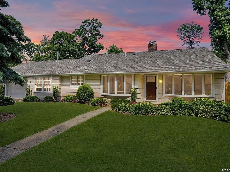 1st image of 8 Appletree Ln