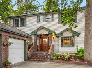 20925 NE Interlachen Ln, Fairview, OR 97024