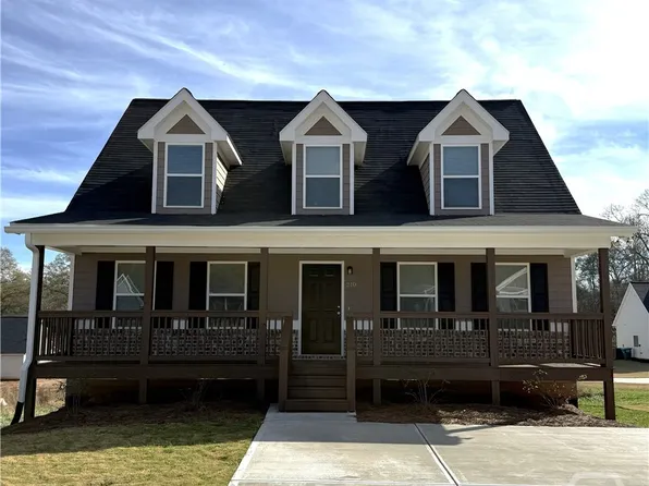 210 Charlotte Circle, Statham, GA 30666