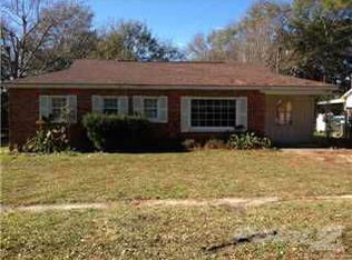 1608 Burdette Dr, Mobile, AL 36605