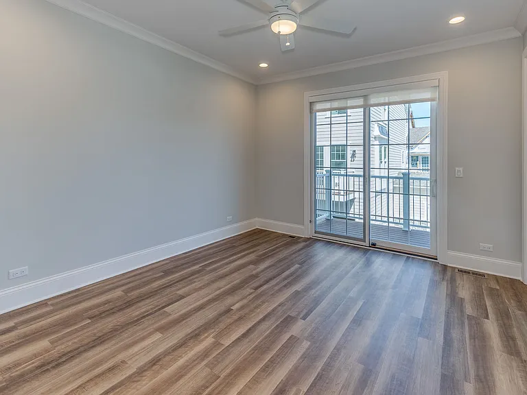 Eldridge Townhome Rentals — Photo 18