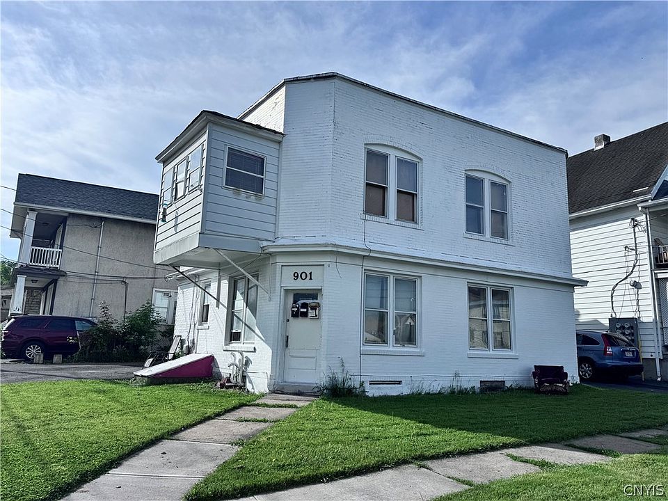 1st image of 901 Bacon St
