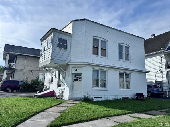 901 Bacon St, Utica, NY 13501