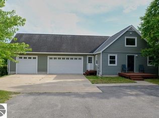 701 W Sleights Rd, Traverse City, MI 49696