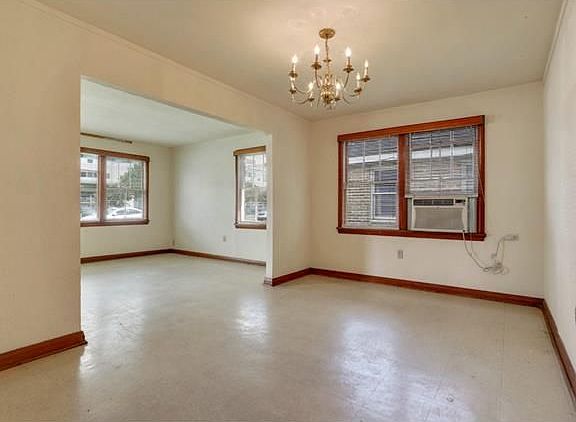 5th image of 240 Betz Ave