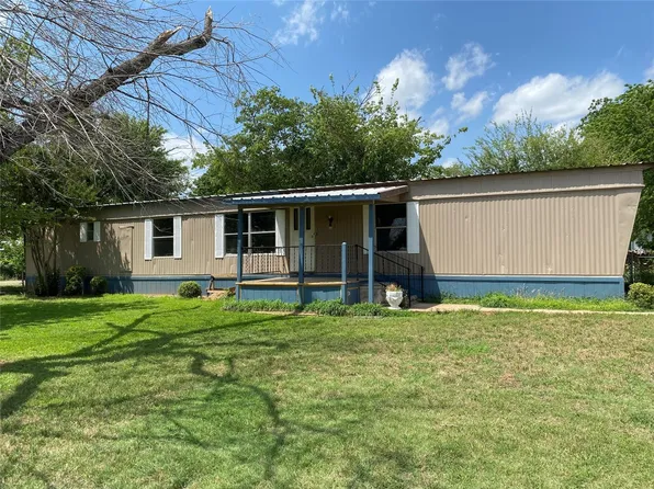 801 Pat And Herman Unit 34, Graford, TX 76449