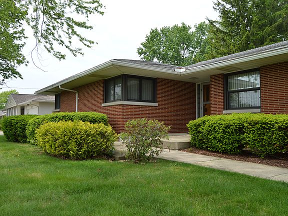 2nd image of 556 Birchlawn Blvd