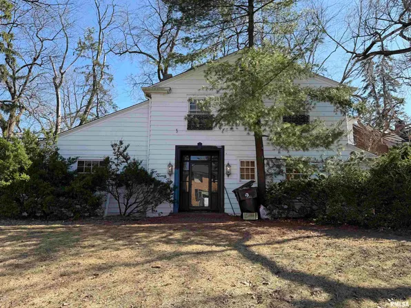 222 W Hollyridge Cir, Peoria, IL 61614