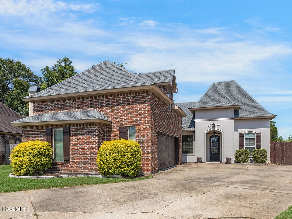 1st image of 117 Range Dr