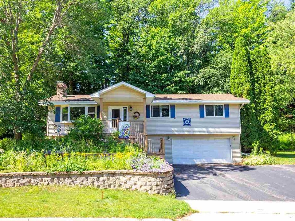 1st image of 518 Forest Park Dr
