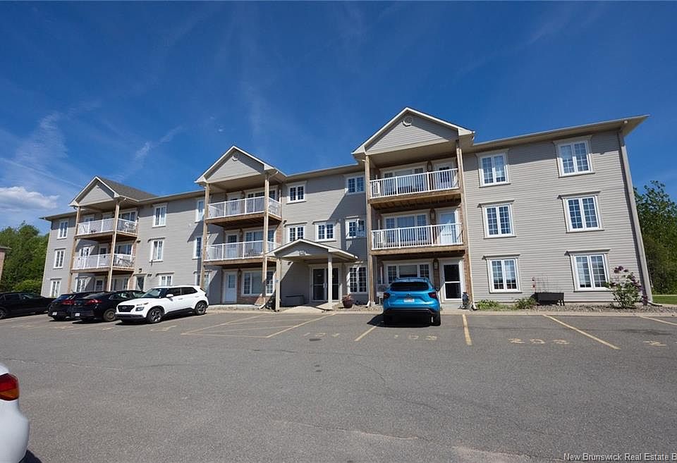 1st image of 170 Valcour Dr #209