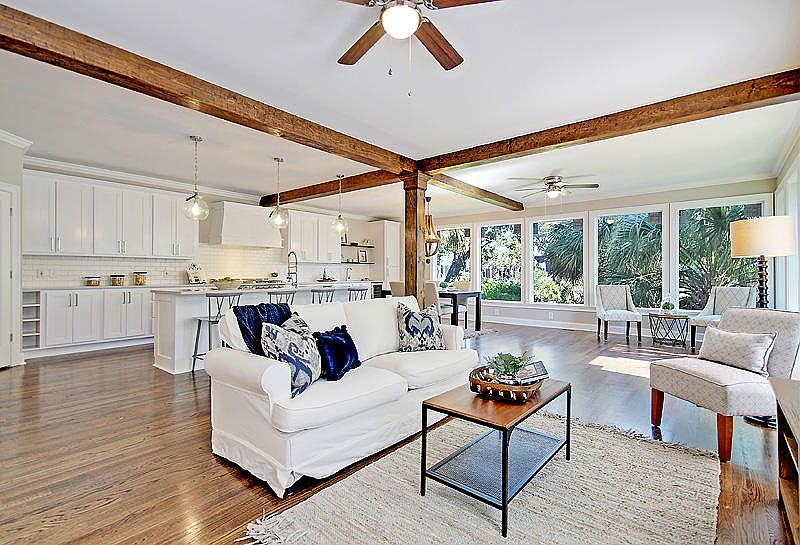 1st image of 20 Morgans Cove Dr