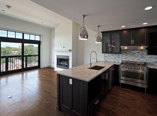 939 N High St UNIT 303, Columbus, OH 43201
