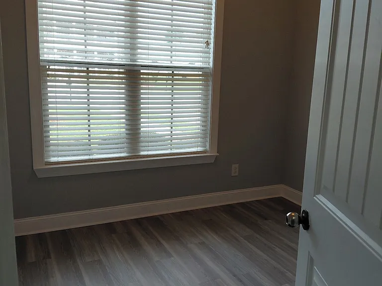 222 Piedmont Ln — Photo 17