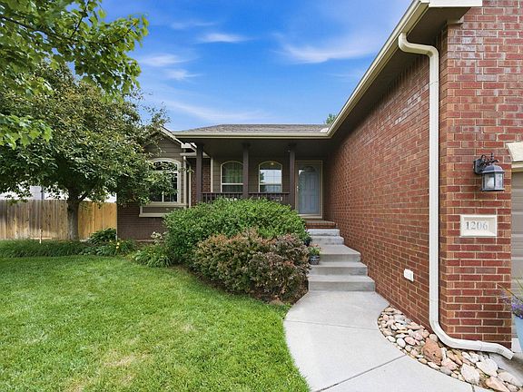 4th image of 1206 N High Park Dr