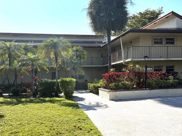 8791 Holly Ct APT 103, Tamarac, FL 33321