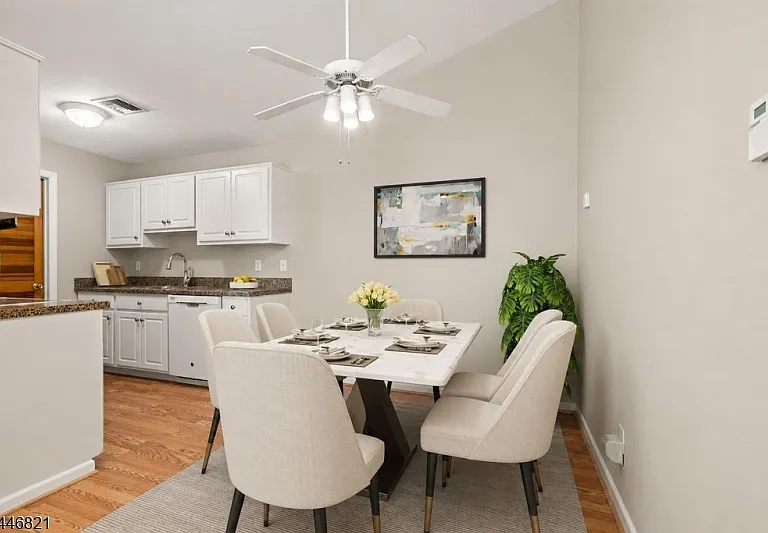 555 Riverside Ave #9 — Photo 12