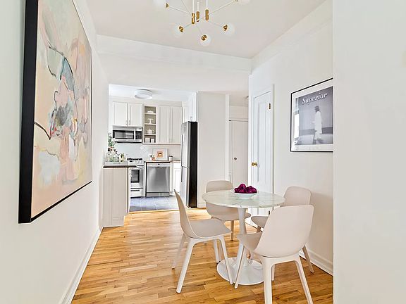 5th image of 375 Lincoln Pl APT 2I