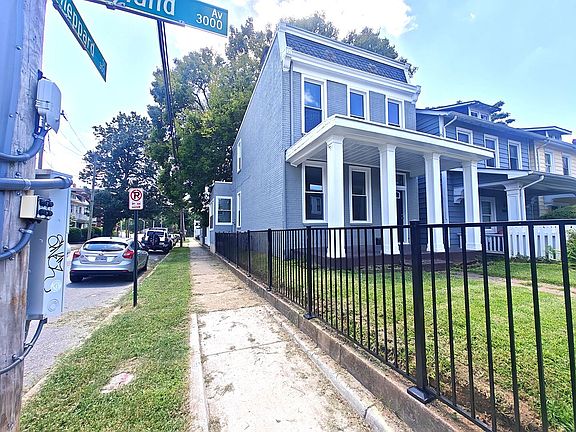 2nd image of 3001 Grayland Ave