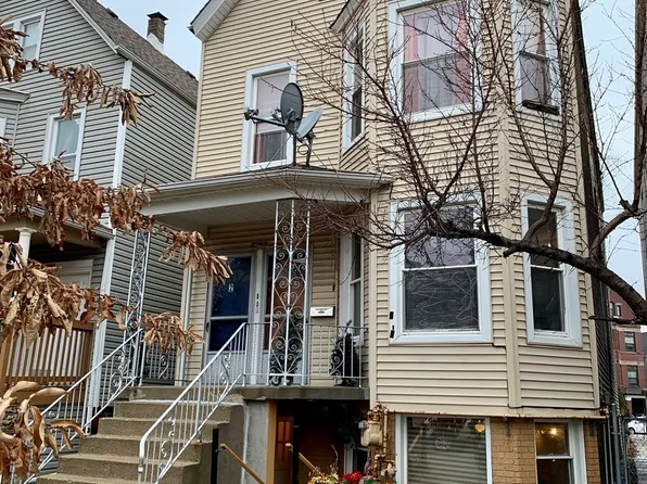 3060 N Elbridge Ave, Chicago, IL 60618