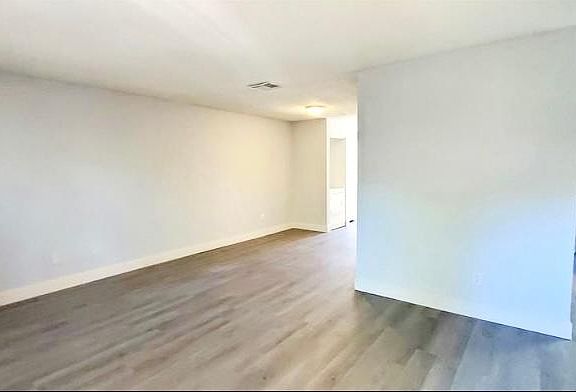 Sitting and dining area