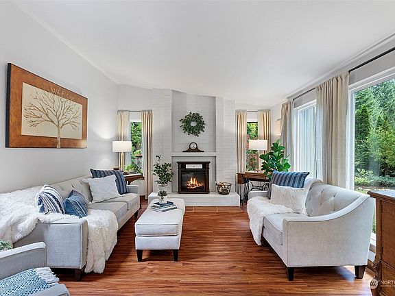 3rd image of 11963 Avellana Circle NW