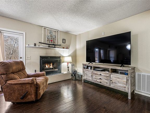 5th image of 3 Holt Ln