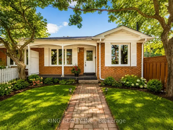 62 Camwood Cres, Toronto, ON M3A 3L4