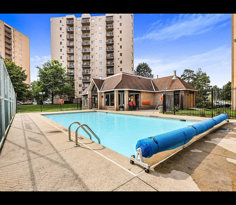 858 Commissioners Rd E #203