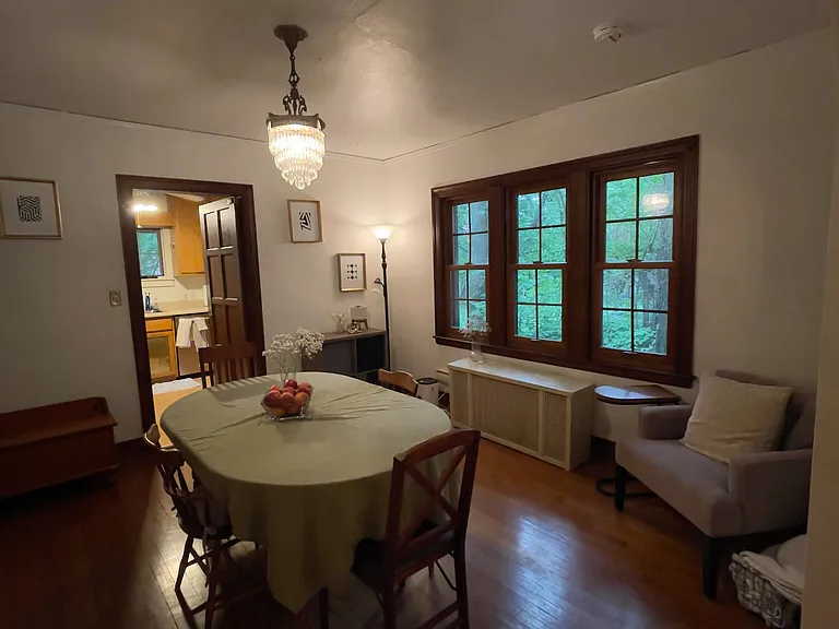 2226 Kendall Ave — Photo 17