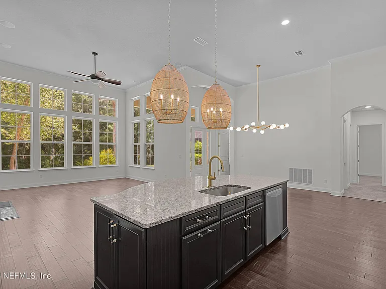 128 Payasada Oaks Trl — Photo 5
