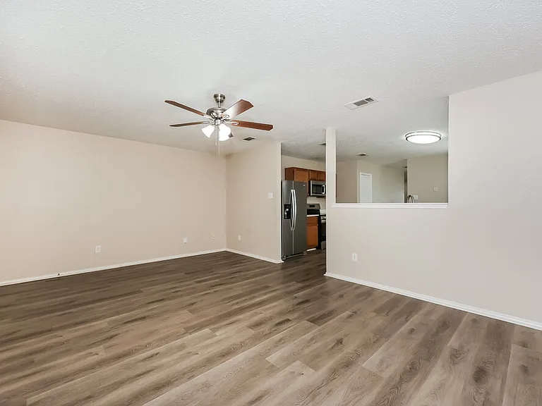 5312 Newcastle Ln — Photo 9