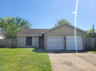 3451 Wuthering Heights Dr, Houston, TX 77045