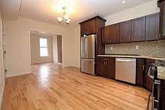 3rd image of 169A E 32nd St