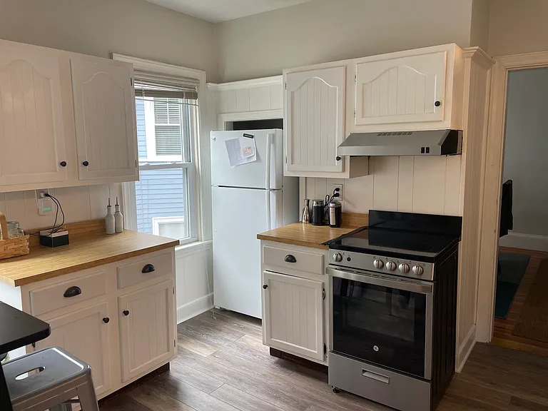 85 Larch St #2 — Photo 6